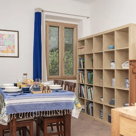 住宿加早餐酒店 Quiet Mountain Retreat Near