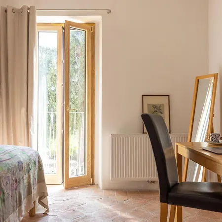 فندق مبيت وإفطار Quiet Mountain Retreat Near